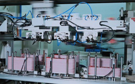 In-Mold Labeling Equipment